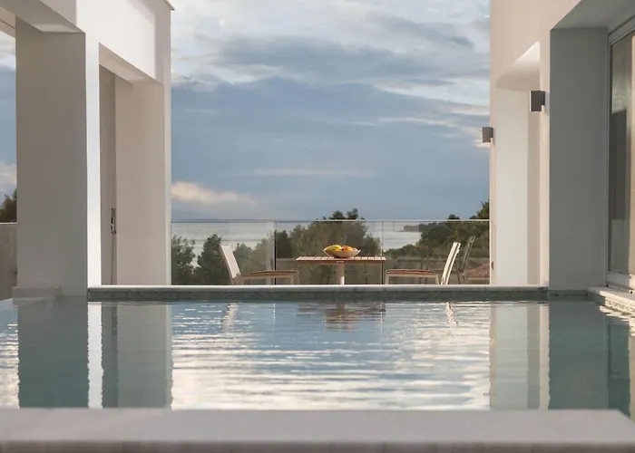 Апартаменты Botanic Pool Никити