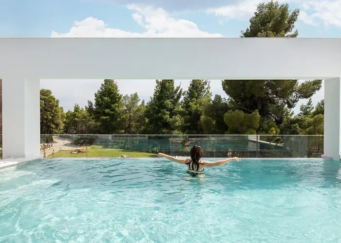 Botanic Pool
