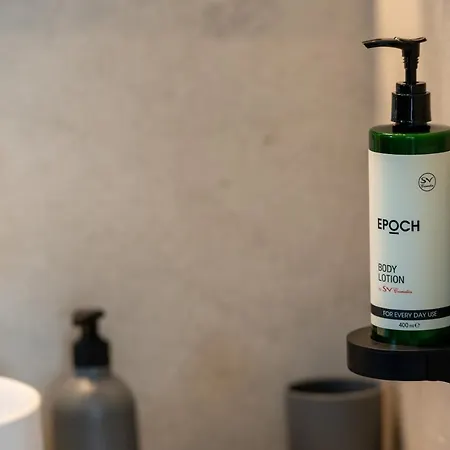 Botanic Pool 아파트 니키티