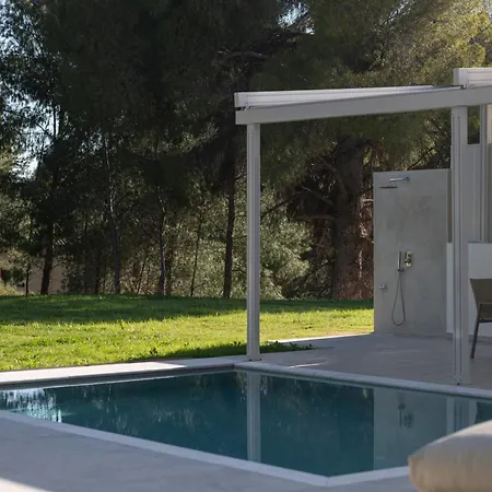 Botanic Pool